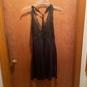 Adore Me Black Slip (L)